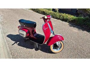 ② VESPA 50 SPECIAL