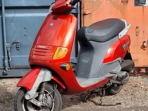 PIAGGIO SKIPPER 125 CC 150 CC 180 CC AUF DER SUCHE NACH
