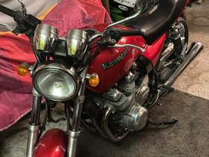 KAWASAKI ZR750C ZEPHYHR (1 HAND)