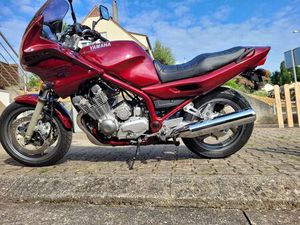2000 YAMAHA XJ 900 A VENDRE