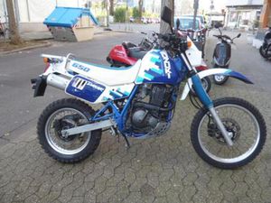 WIR SUCHEN SUZUKI DR 600/650/750/800 DAKAR