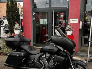 INDIAN ROADMASTER DARK HORSE 112 POWER PLUS