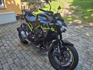 KAWAZAKI Z900