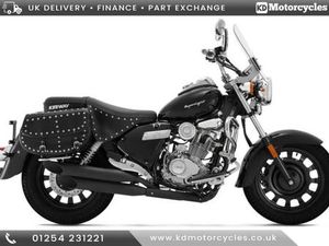 KEEWAY SUPERLIGHT 125 CC SE, LEARNER LEGAL CUSTOM CRUISER BEST COMMUTER FOR SA...