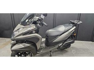 YAMAHA - TRICITY 155 -