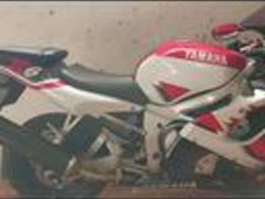 YAMAHA YZF R6 - 2000