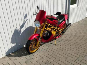 DUCATI MONSTER 600