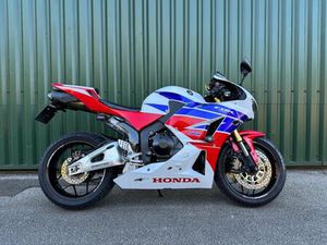 HONDA CBR600RR HRC COLOURS 2015 FULL HISTORY 20K VERY CLEAN EXAMPLE 4 OWNERS