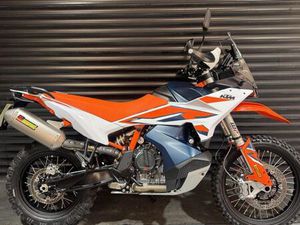 KTM 890 ADVENTURE R AKRAPOVIC TECH PACK ONLY 136 MILES WARRANTY AUG 2029