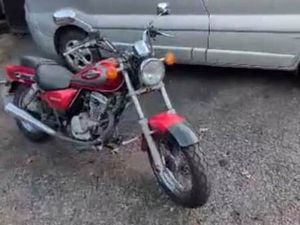 SUZUKI, GZ, 1999, 124 (CC)