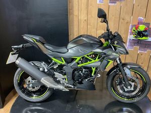 KAWASAKI Z125 2025 ON A 74 PLATE WITH JUST 2276 MILES! FREE UK DELIVERY!