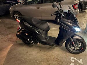 APRILIA SXR 50 SCHWARZ