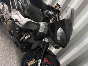 APRILIA TUONO RSV 1000, AKRAPOVIC , TAUSCH