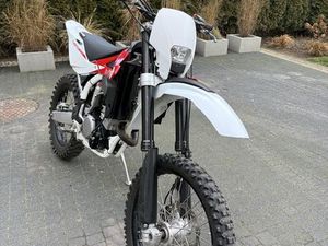 HUSQVARNA TE 250 OSTROLĘKA