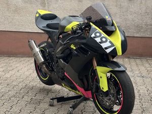 KAWASAKI ZXR ZX10R - СЪСТЕЗАТЕЛЕН →