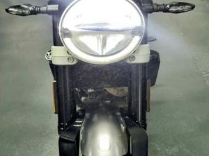 HUSQVARNA SVARTPILEN 401 2019