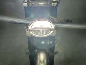 HUSQVARNA SVARTPILEN 401 2019