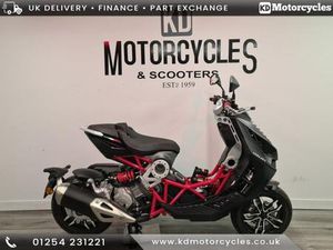 ITALJET DRAGSTER 200 CC SPORTS SCOOTER MASSIVE SAVING