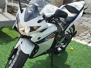CBR125R 11KW 2014 QUINTA DO CONDE