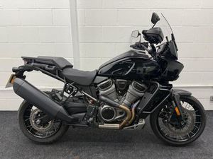 HARLEY DAVIDSON PAN AMERICA SPECIAL ** ADAPTIVE SUSP - LOW MILES - MAR 27 MOT **