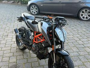 KTM DUKE 125