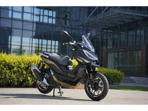 MGB SST 125 CC AUTOMATIC SCOOTER LEARNER LEGAL CITY COMMUTER EXCELLENT MPG