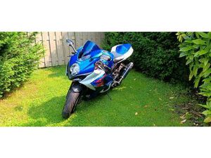 SUZUKI GSX-R 1000 K7