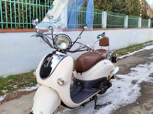 SKUTER BTC GRANDE RETRO 50 4T ZAREJESTROWANY OPLACONY NISKI PRZEBIEG SLOTWINA