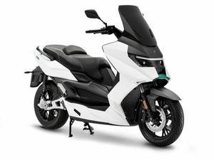 ELEKTRISCHER ROLLER – NERVA EXE II - 130 KM/H - NEU