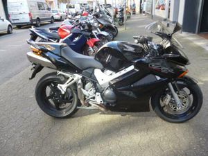 WIR SUCHEN HONDA VFR 750 F/R/800/1200 F/X,RC 30