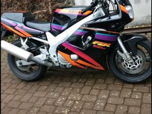 YAMAHA FZR 600 4MH