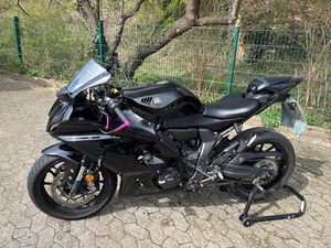 YAMAHA YZF R7