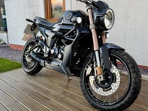 ZONTES ZT125-G1 NAKED PETROL MANUAL EURO 5 (15 PS) 125 CC
