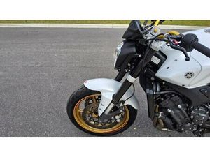 2014 YAMAHA FZ1