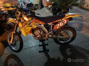 SUZUKI RM-Z VALENTI TARGATO