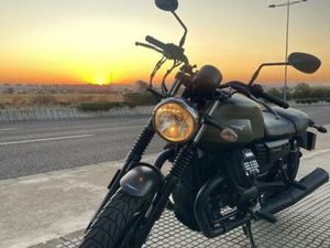 MOTO GUZZI - V7 III STONE