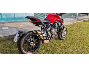 BRUTALE DRAGSTER 800