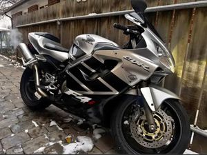 2001 HONDA CBR 600 F4I SAFETIED $3200