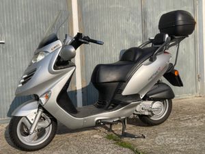 KYMCO GRAND DINK 125