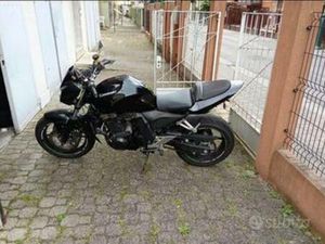 KAWASAKI ZR 750
