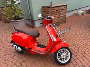 VESPA PRIMAVERA 50