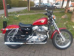 HARLEY-DAVIDSON SPORTSTER 883