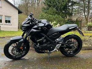 YAMAHA MT 125
