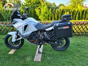 KTM 1290 SUPER ADVENTURE T