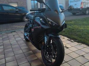 ② HONDA CBR 650 R E-CLUTCH