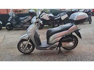 HONDA SH 300I (2007) VELMI PĚKNÝ STAV