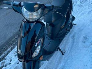 ② PEUGEOT V-CLIC 4T AVEC PAPIER CLES 25 CC CLASSE A