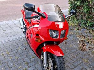 VFR 750 RC 36/2 // ODER TAUSCH GEGEN ENDURO