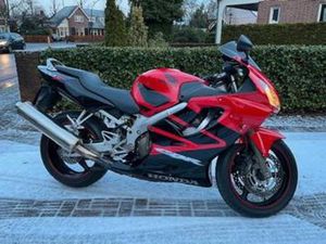 NETTE HONDA CBR 600 F WEINIG KM (BJ 2006) (OOK A2 GESCHIKT) — MOTOREN | HONDA — MARKTPLAATS