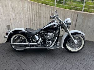 HARLEY-DAVIDSON SOFTAIL DELUXE FLSTN